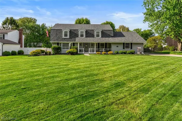 175 Crestview Drive, Elyria, OH 44035
