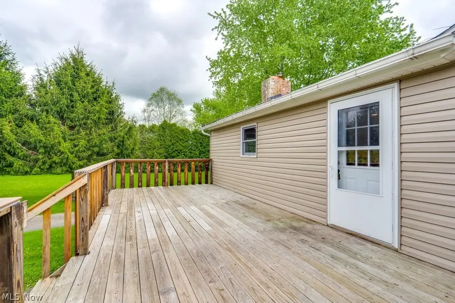 15005 Water Nw Street, North Lawrence, OH 44666 - #3