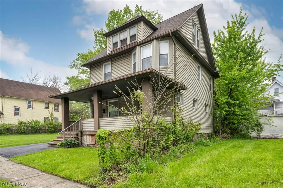1168 N Lockwood Avenue, East Cleveland, OH 44112 - #3