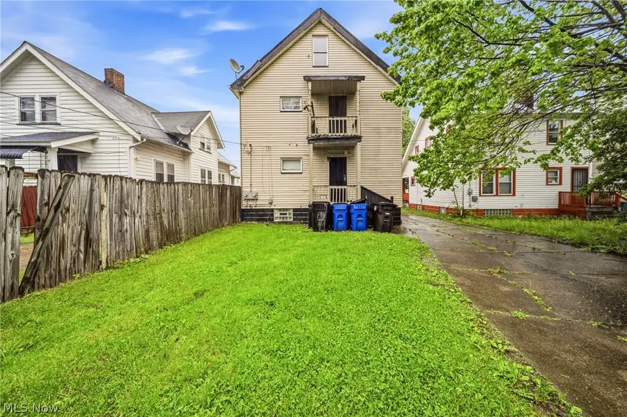 4150 E 142nd Street, Cleveland, OH 44128 - #3
