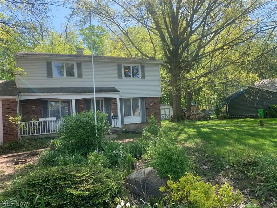 179 Ashwood Drive, Avon Lake, OH 44012 - #2