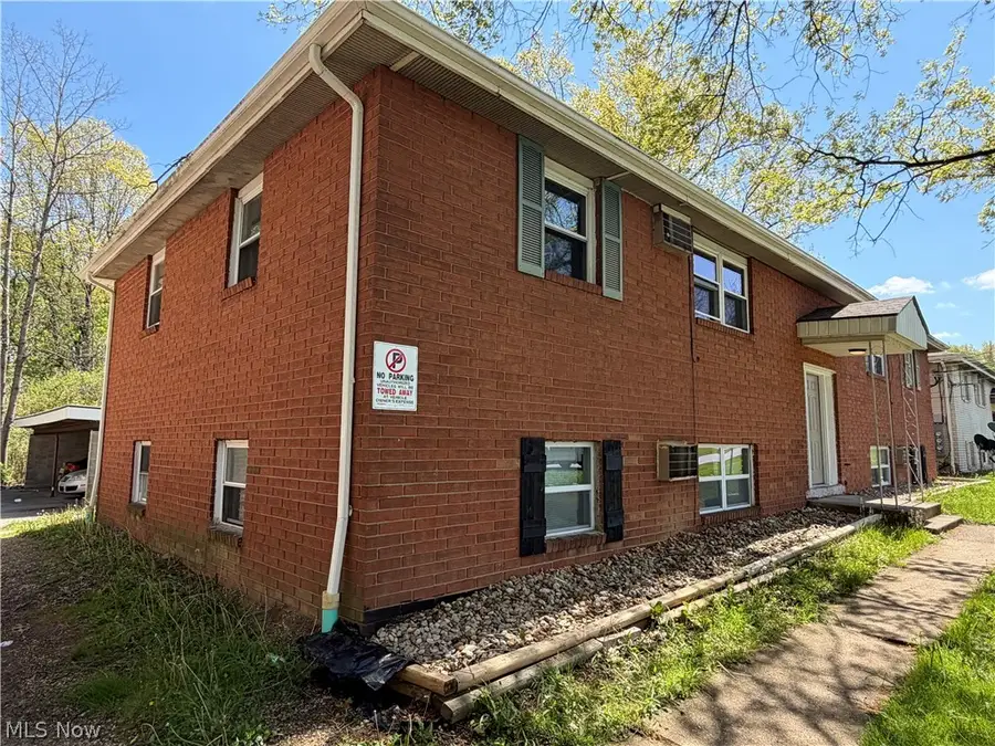 223 Kendall Avenue, Campbell, OH 44405 - #2