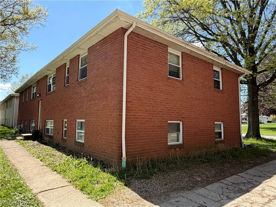 223 Kendall Avenue, Campbell, OH 44405 - #3