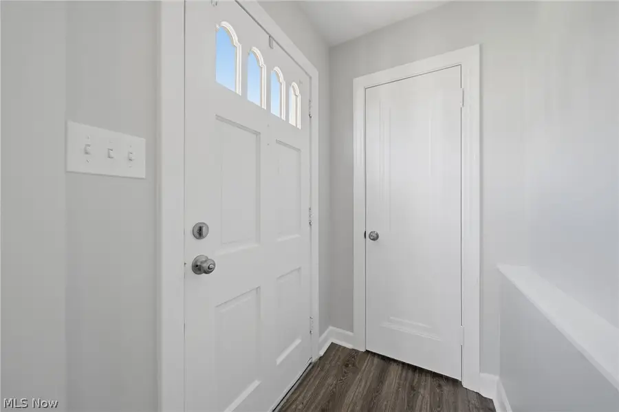 158 35th Ne Street, Canton, OH 44714 - #3