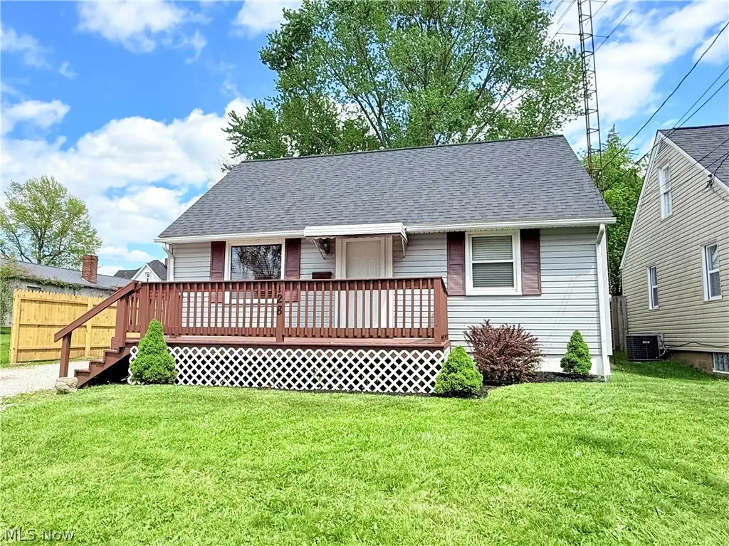 128 Locke Sw Avenue, Massillon, OH 44646 - #1