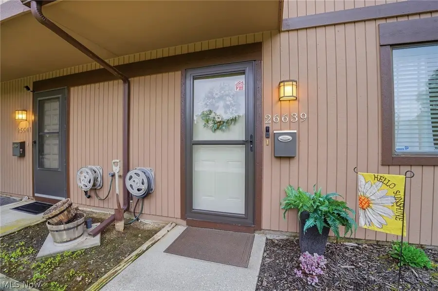 26639 Sprague Road, Olmsted Falls, OH 44138 - #3