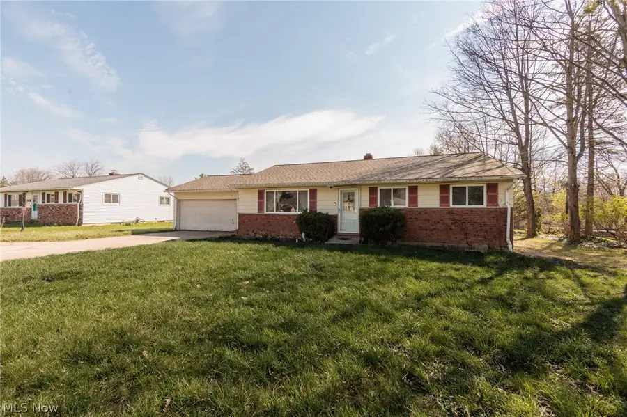 19157 Howe Road, Strongsville, OH 44136 - #2