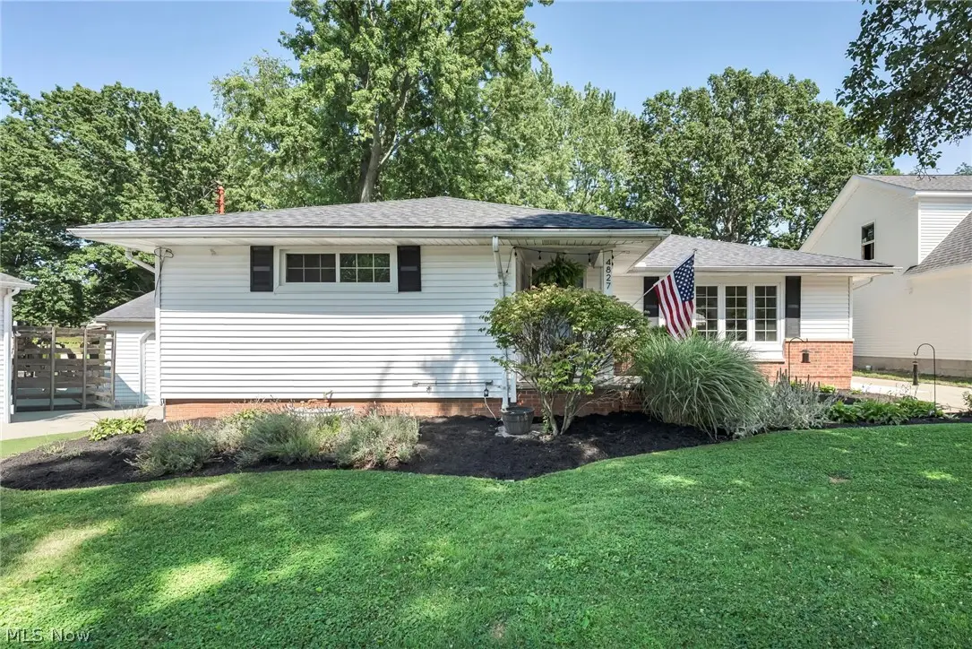 4827 Maple Street, Willoughby, OH 44094 - #1