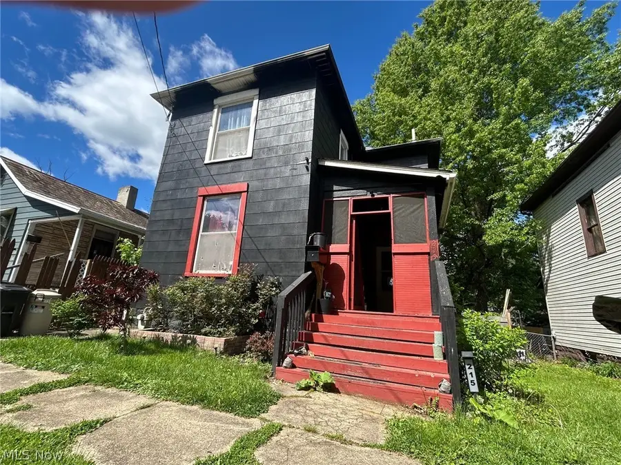 215 Columbia Street, Zanesville, OH 43701 - #2