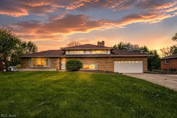 3877 Grove Ne Street, Canton, OH 44721