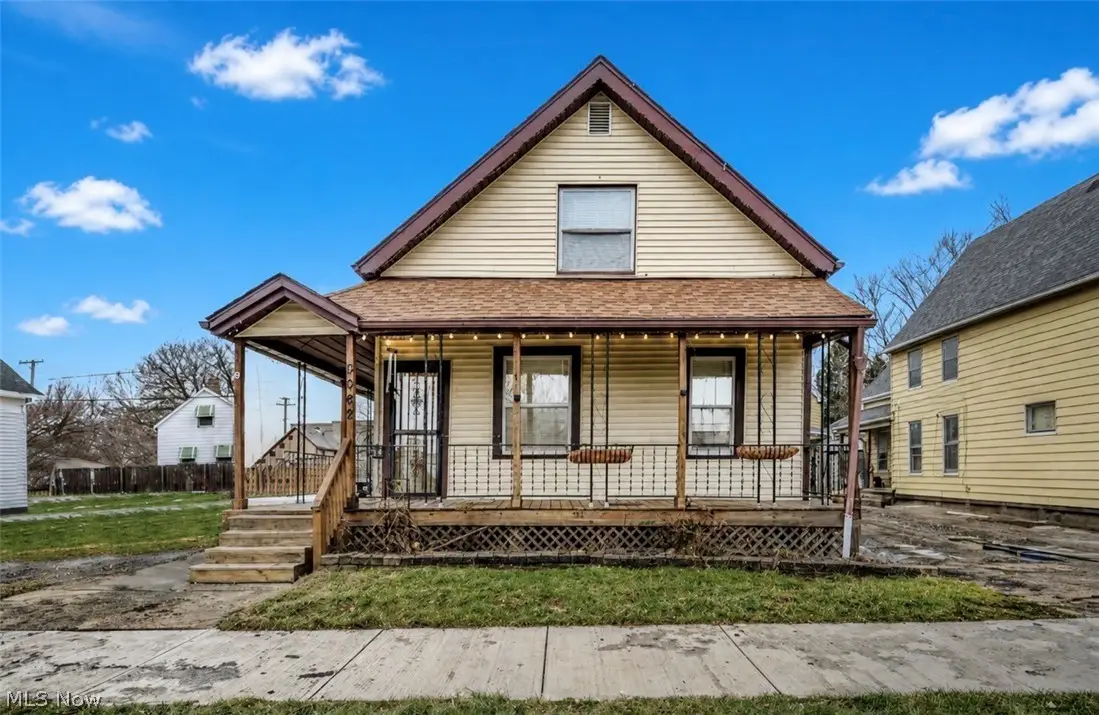 3062 W 51st Street, Cleveland, OH 44102 - #1