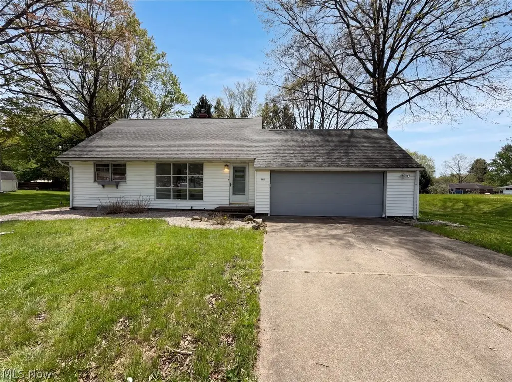 1064 Munroe Falls Kent Road, Kent, OH 44240 - #1