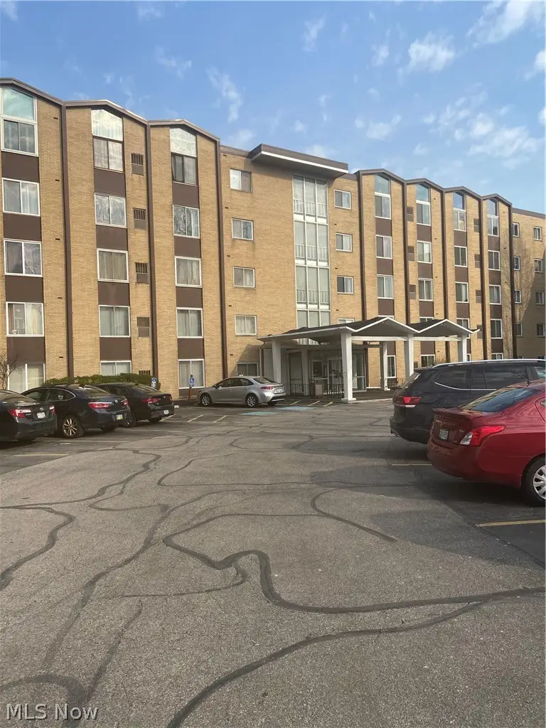 25735 Lorain Road #304, North Olmsted, OH 44070 - #1