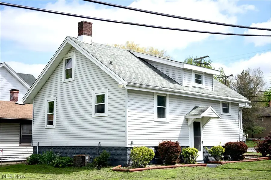 664 Tenney Avenue, Campbell, OH 44405 - #3