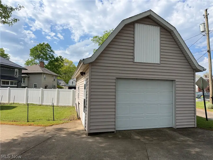 326 N 13th Street, Coshocton, OH 43812 - #2