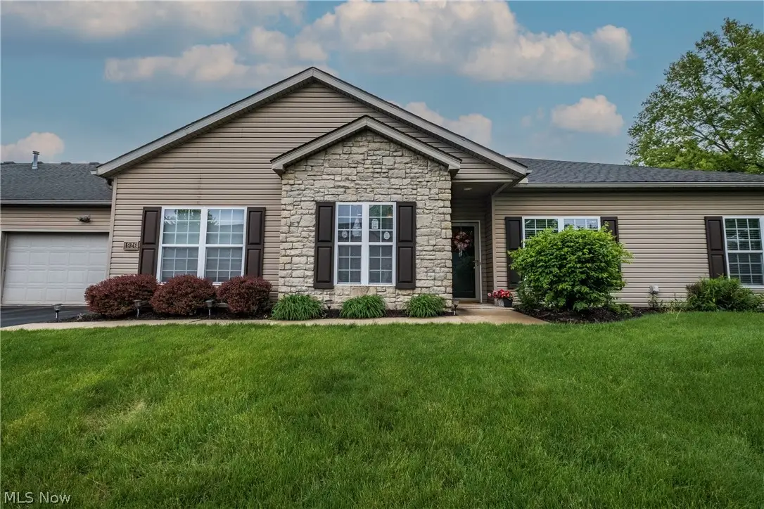 1926 University Commons Se Drive, Massillon, OH 44646 - #1