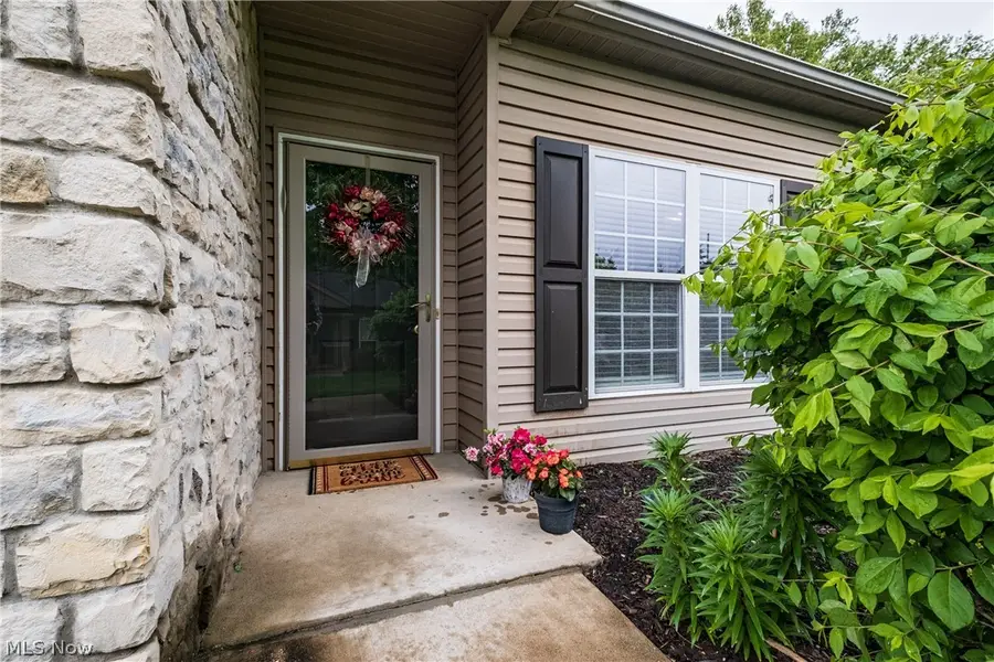 1926 University Commons Se Drive, Massillon, OH 44646 - #3