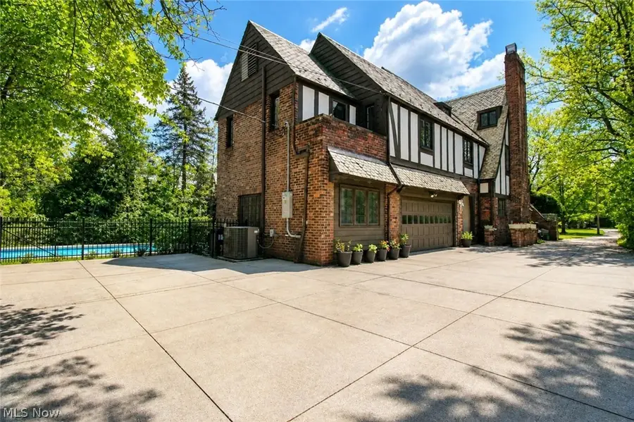 19001 Shelburne Road, Shaker Heights, OH 44118 - #2