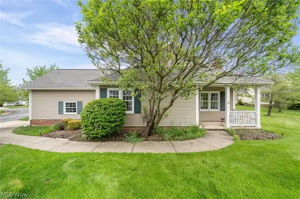 1840 Hickory Lane #27, Broadview Heights, OH 44147