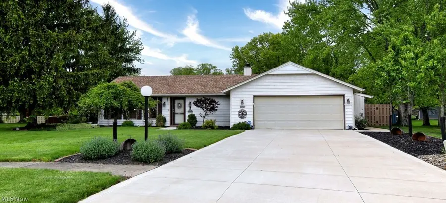 10797 Meadowgrass Road, Strongsville, OH 44149 - #2