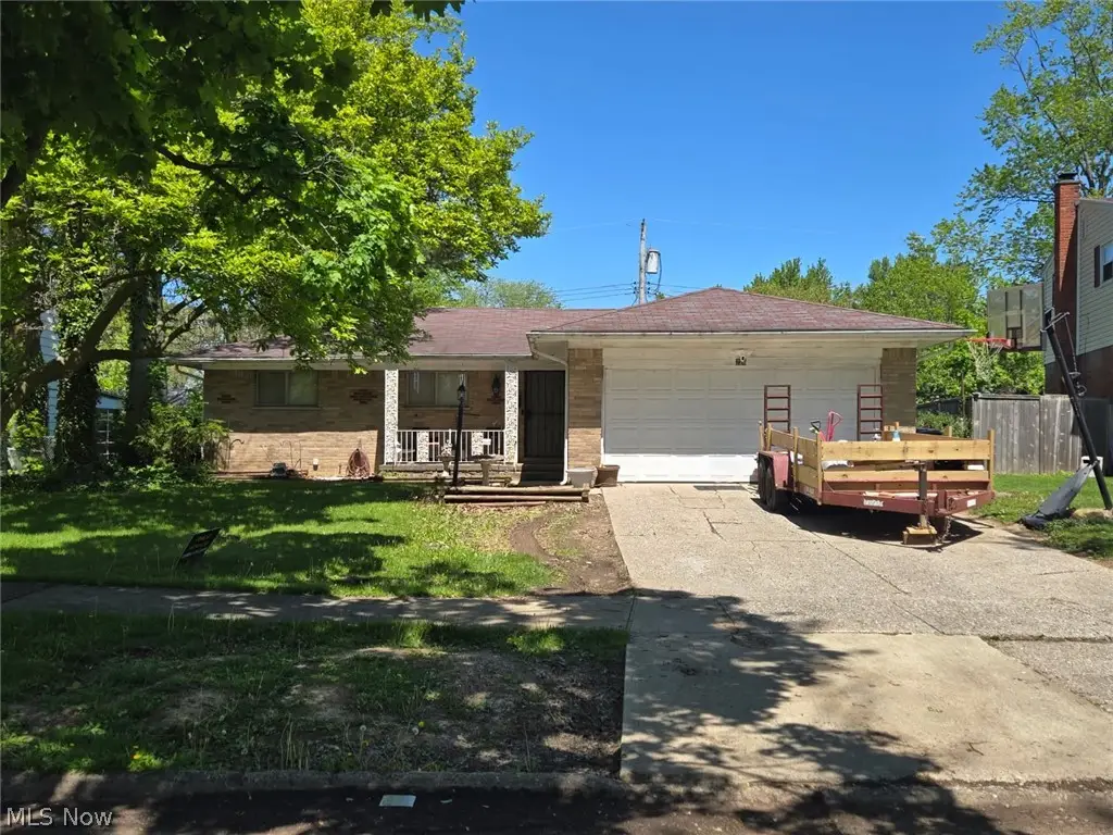 226 Georgia Avenue, Elyria, OH 44035 - #1