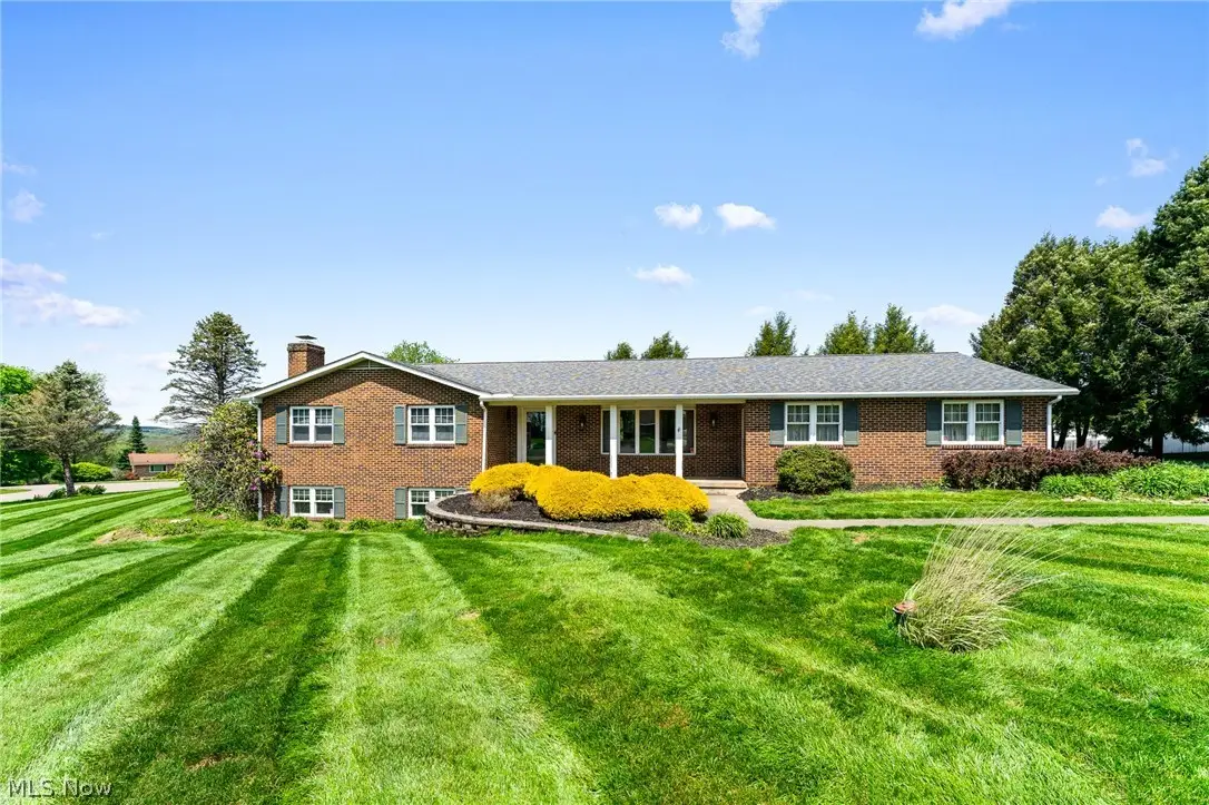 49325 S Park Circle, East Liverpool, OH 43920 - #1