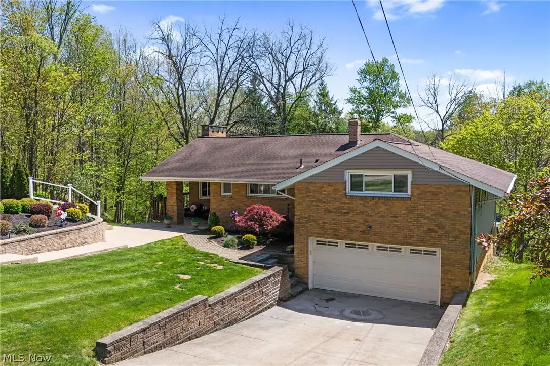 12977 W Pleasant Valley Road, Parma, OH 44130 - #1