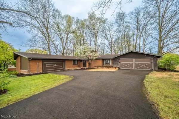 1019 Park Circle, Girard, OH 44420