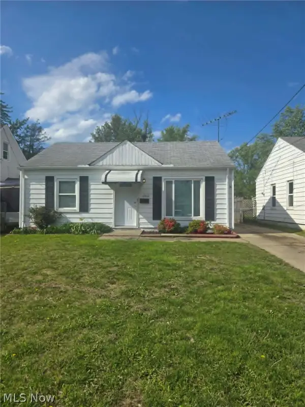 12812 Longmead Avenue, Cleveland, OH 44135