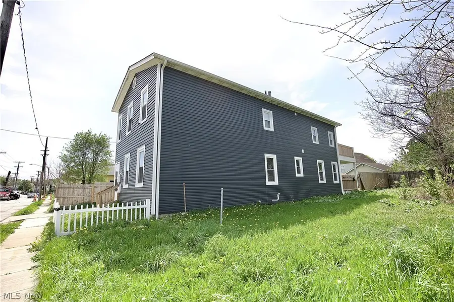 3404 W 49th Street, Cleveland, OH 44102 - #3