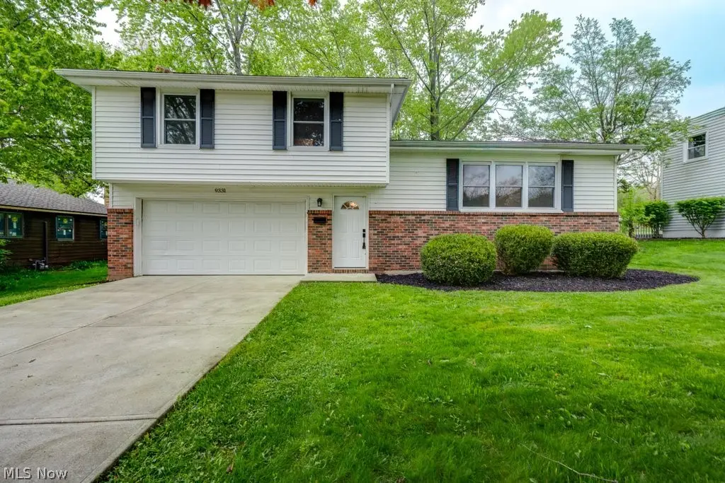 9331 Fairfield Drive, Twinsburg, OH 44087 - #1