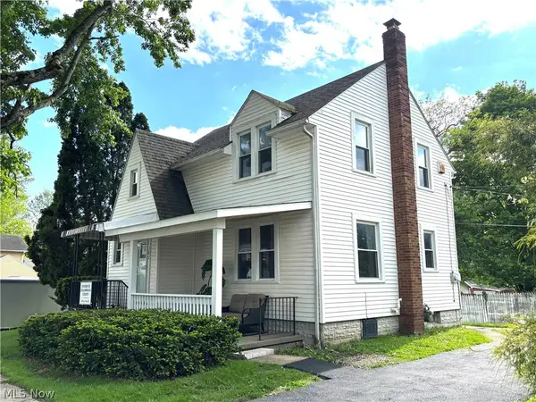 145 S Vine Street, Columbiana, OH 44408