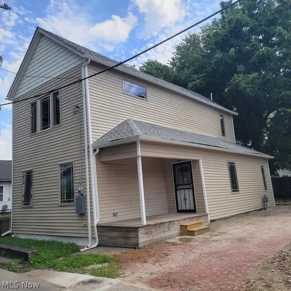 2663 W 28th Place, Cleveland, OH 44113