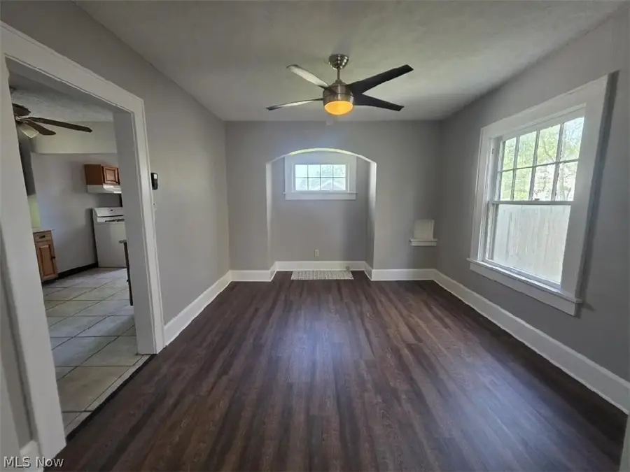 907 14th Ne Street, Canton, OH 44714 - #2