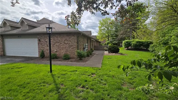 2708 Shakespeare Lane #2708, Avon, OH 44011