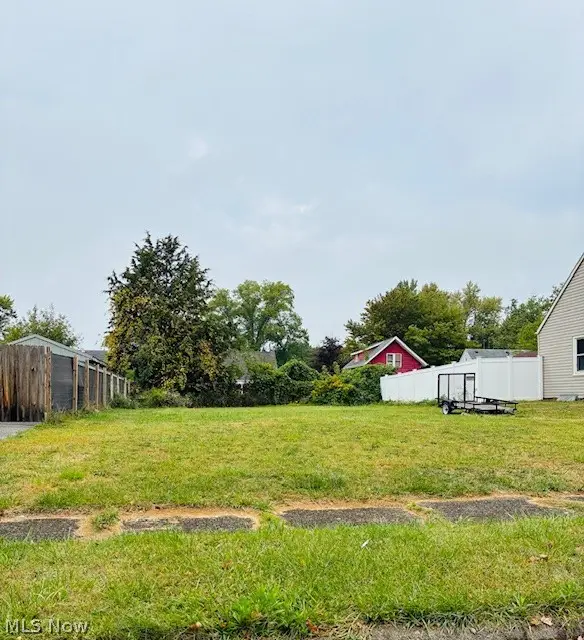 902 Chinook Avenue, Akron, OH 44305 - #1