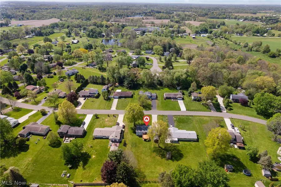 11074 Sagebrush Ne Avenue, Uniontown, OH 44685 - #3