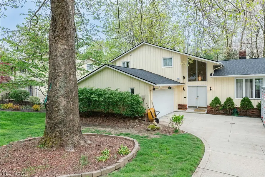 33170 Ledge Hill Drive, Solon, OH 44139 - #2