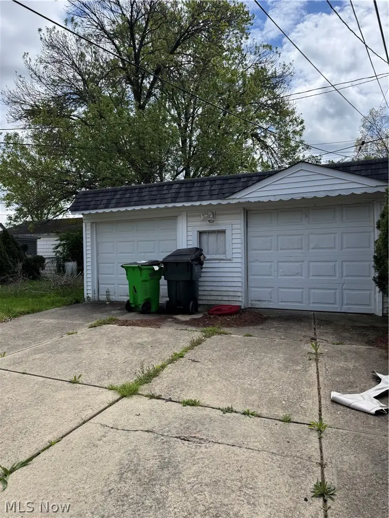 13402 Shady Oak Boulevard, Garfield Heights, OH 44125 - #3