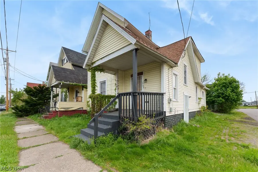 700 8th Ne Street, Canton, OH 44704 - #2