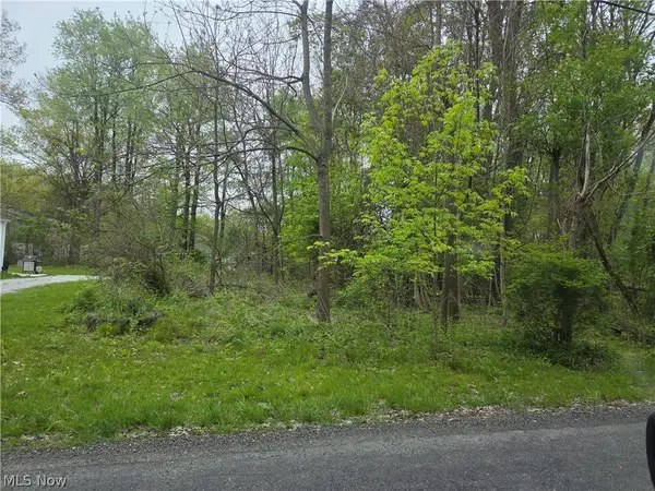 Henderson, Ravenna, OH 44266