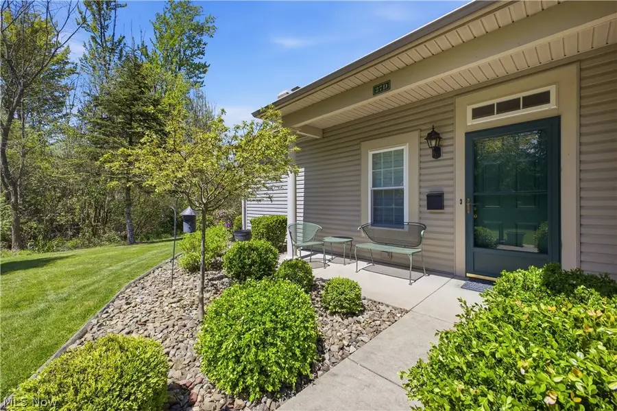 27 D Hunters Woods Drive, Canfield, OH 44406 - #2