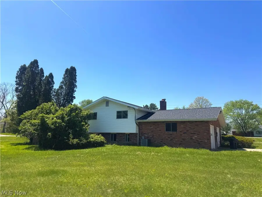2705 Columbia Road, Medina, OH 44256 - #2