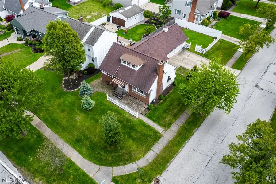 7393 Nethersole Drive, Middleburg Heights, OH 44130 - #2