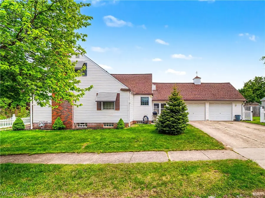 7393 Nethersole Drive, Middleburg Heights, OH 44130 - #3