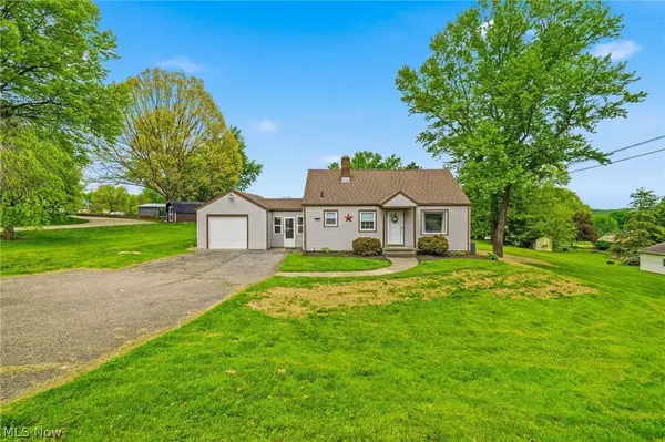 251 Faircrest Sw Street, Canton, OH 44706