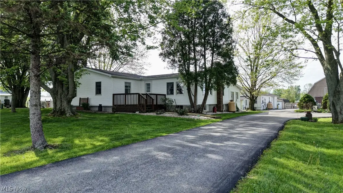 2393 Kinsman Road Northwest, North Bloomfield, OH 44450 - #1
