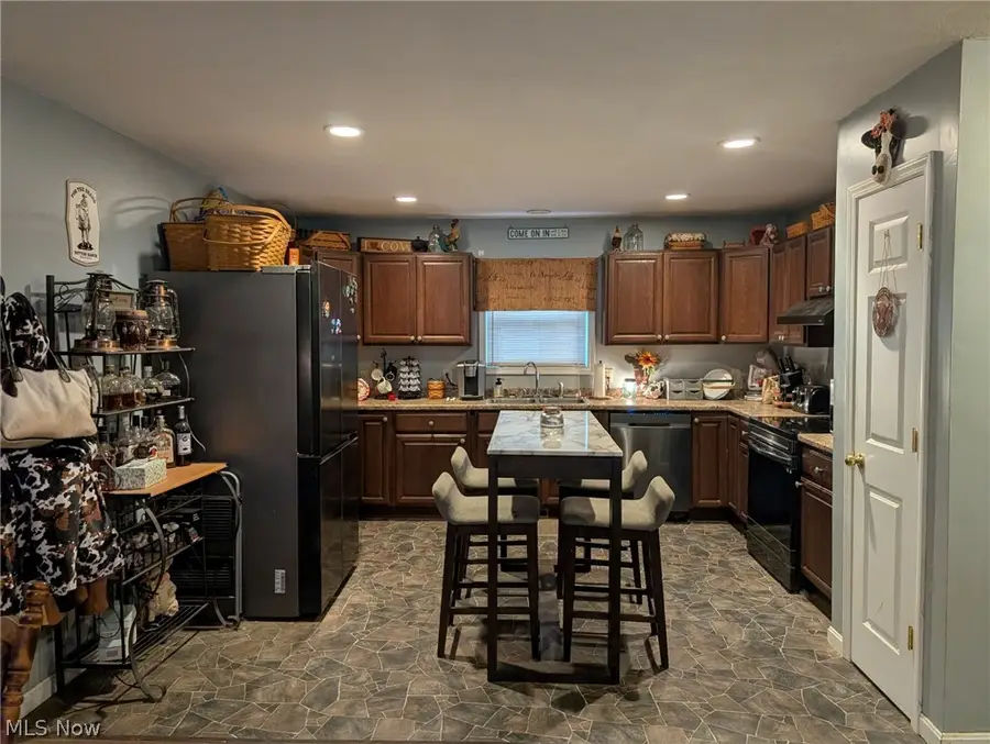 303 N 15th Street, Coshocton, OH 43812 - #3