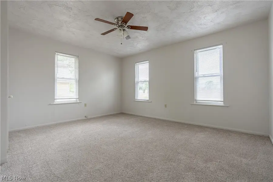 1318 4th Ne Street, Canton, OH 44704 - #3