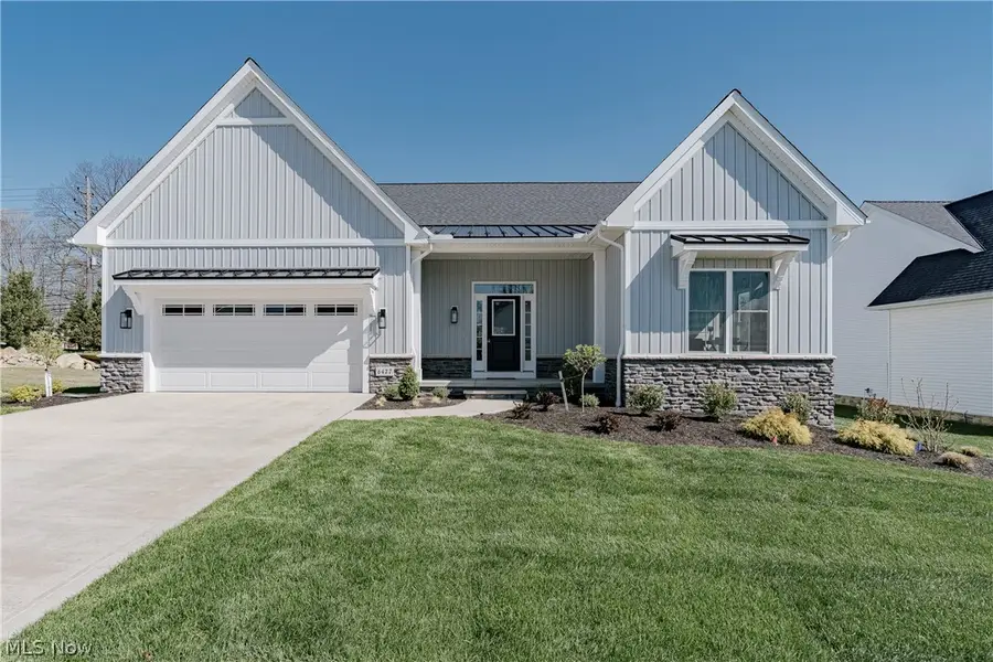6469 N Cobblestone Road, Mayfield, OH 44143 - #2
